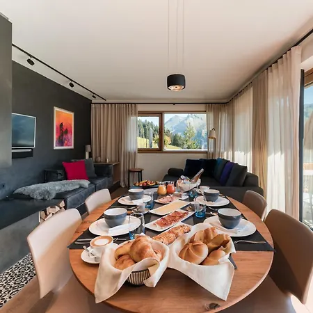 Hohe Welt - Luxury